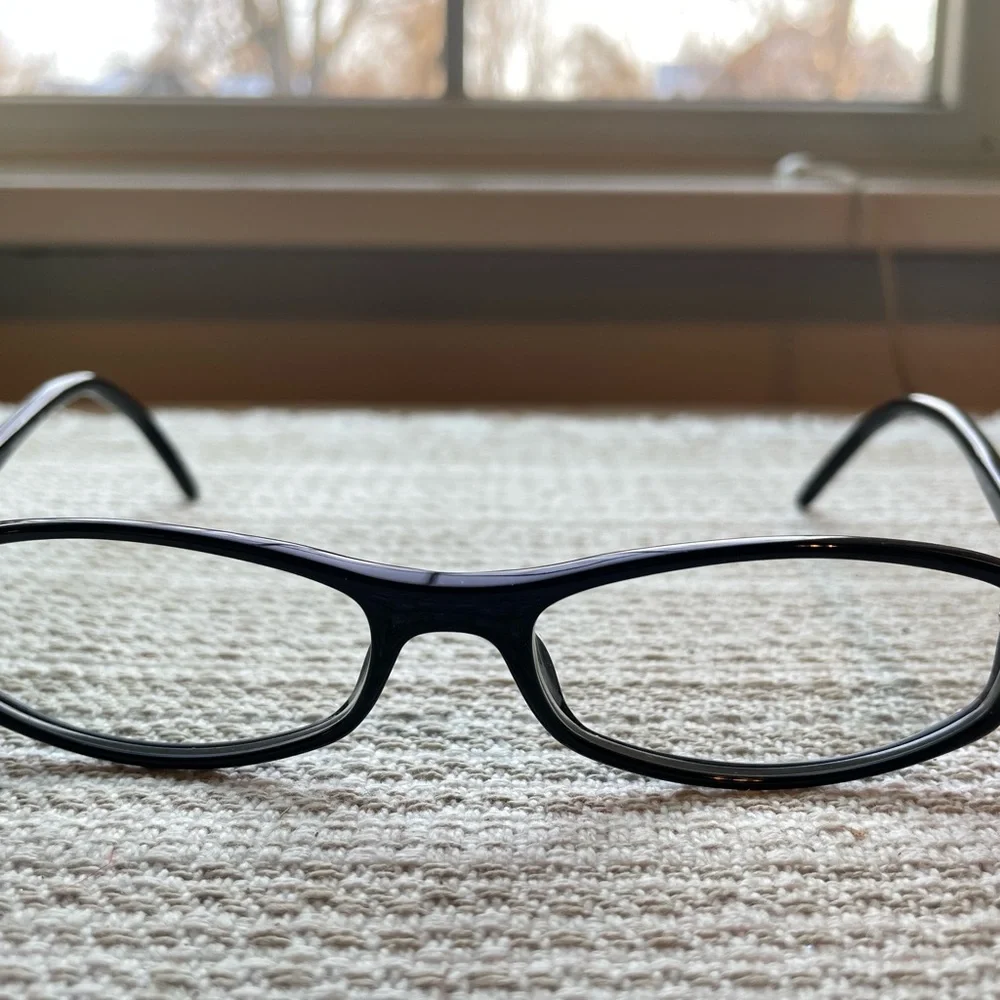 Gucci Made in Italy black frames. - Picture 3 of 5